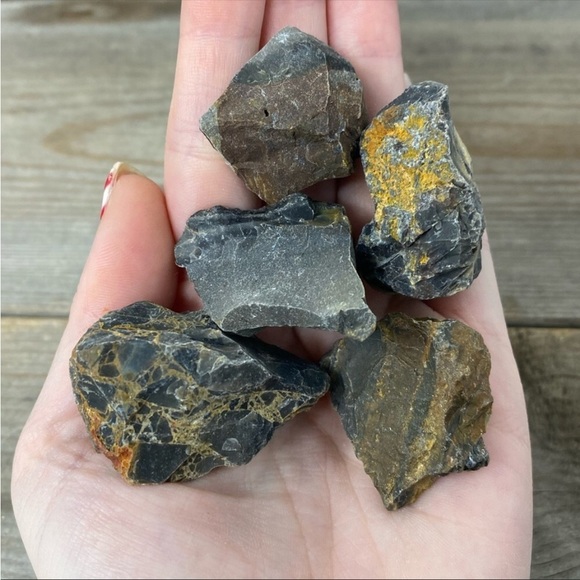 RAW Black Onyx Pieces - Small x3 - Picture 3 of 6